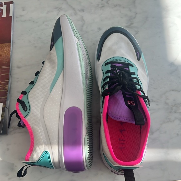 Nike’s - Picture 5 of 7